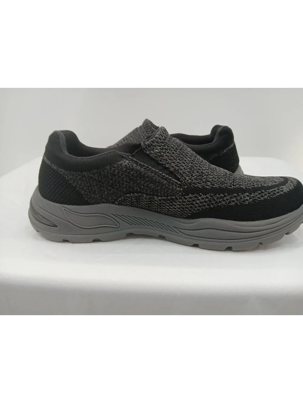 Skechers Air Cooled Arch Fit Shoes Mens 9.5 Gray Black Slip-on Loafers  Casual